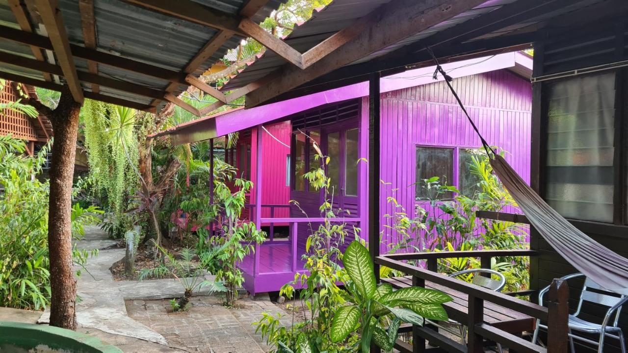 Gecko Guesthouse Pantai Cenang  Exterior foto
